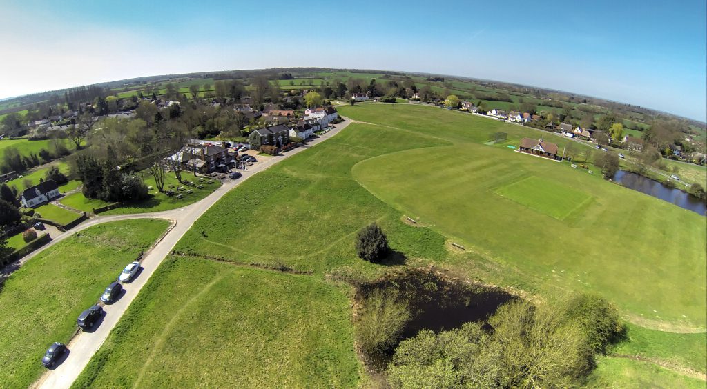 Find Us The Chequers Matching Green